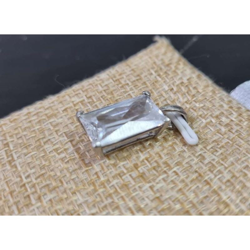 Zawieszka Cyrkonia prostokąt 3,23g 925