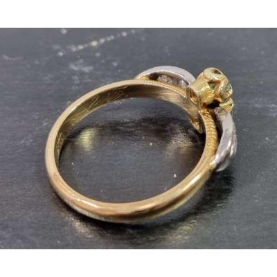 Pierścionek ze szmaragdami i brylantami pr750 3,84g + certyf