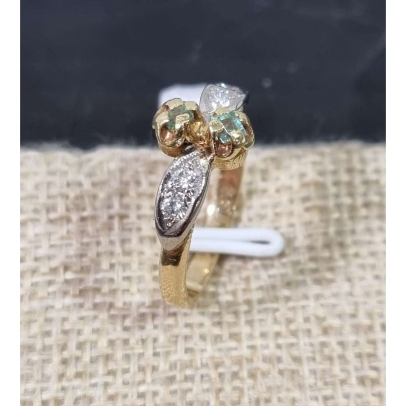 Pierścionek ze szmaragdami i brylantami pr750 3,84g + certyf