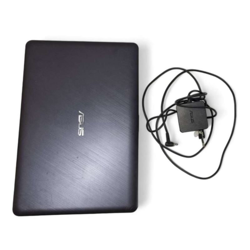 Laptop Asus Sonicmaster i3 7200u 12GB Ram Geforce MX110