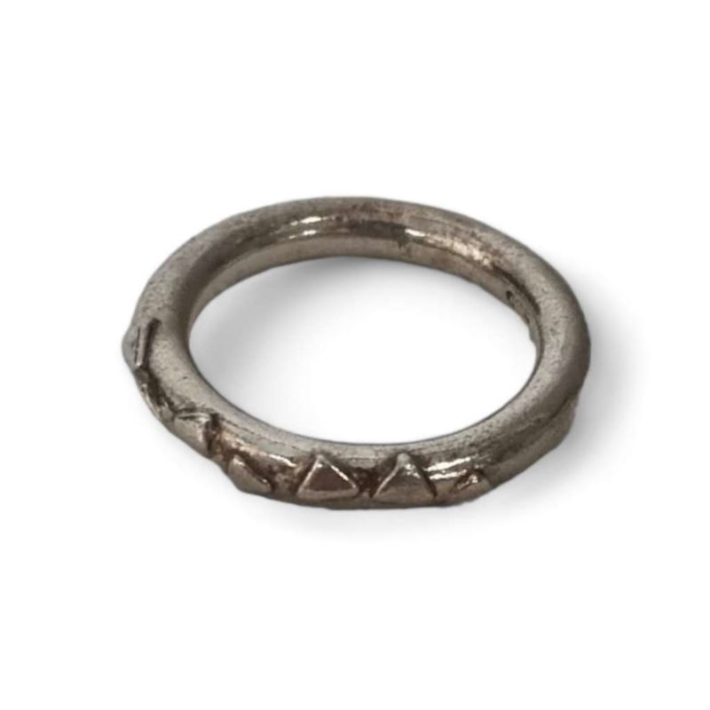 Pierścionek z trójkątami r.10 4,12g 925