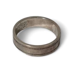 Obrączka z grawerem dwie linie r.14 3,19g 925 2