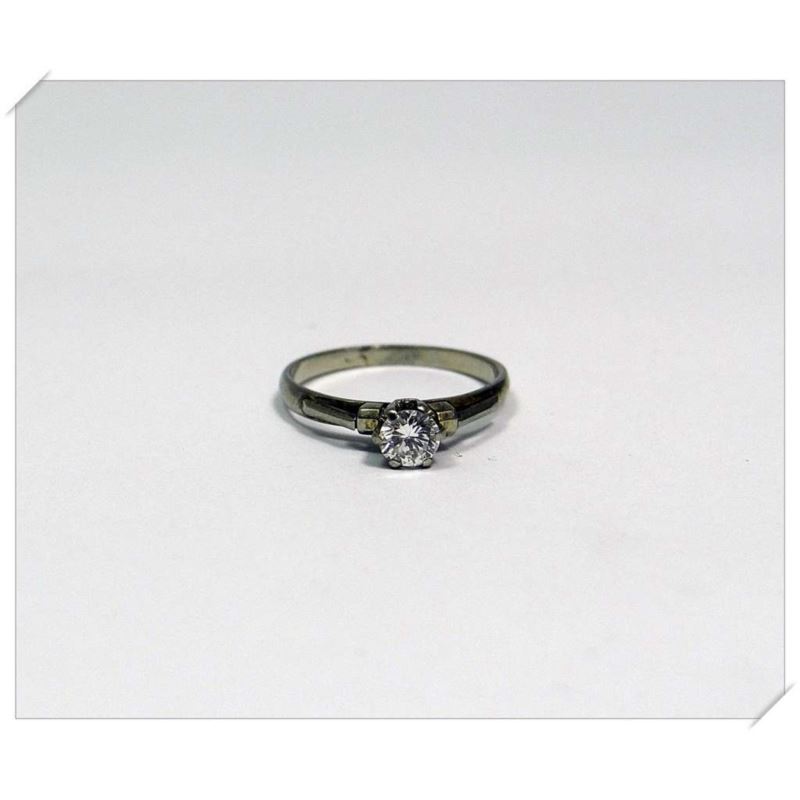 Pierścionek cert (wycena 4700) p 750 waga (g): 2,02