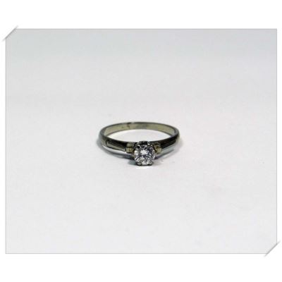 Pierścionek cert (wycena 4700) p 750 waga (g): 2,02