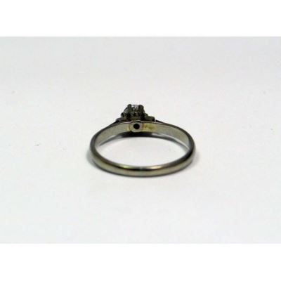 Pierścionek cert (wycena 4700) p 750 waga (g): 2,02