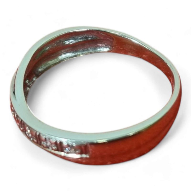 Pierścionek z białego złota brylanty 2.82g pr.585 r.14 wyc: 1800