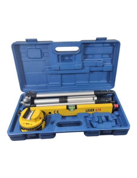 Poziomica Laserowa PowerFix KH 4008 + Walizka Poziomica Laserowa PowerFix KH 4008 + Walizka