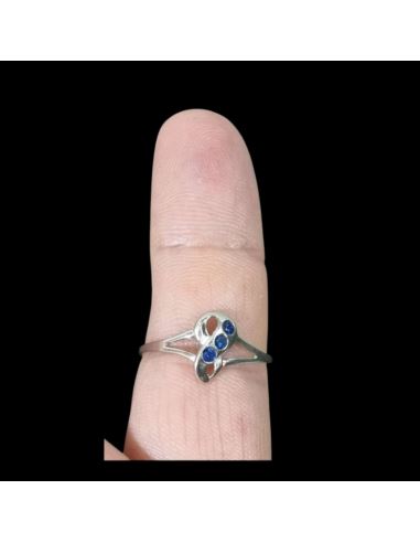 Pierścionek Biale Złoto Niebieskie Kamienie p750 1,47g r16,5