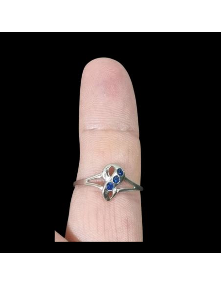 Pierścionek Biale Złoto Niebieskie Kamienie p750 1,47g r16,5