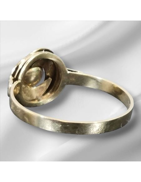 Pierścionek z Białym Oczkiem 2,15g 585 r.19