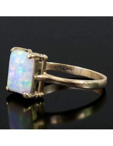 Pierścionek z Prostąkątnym Opalem 2,01g 585 r.14