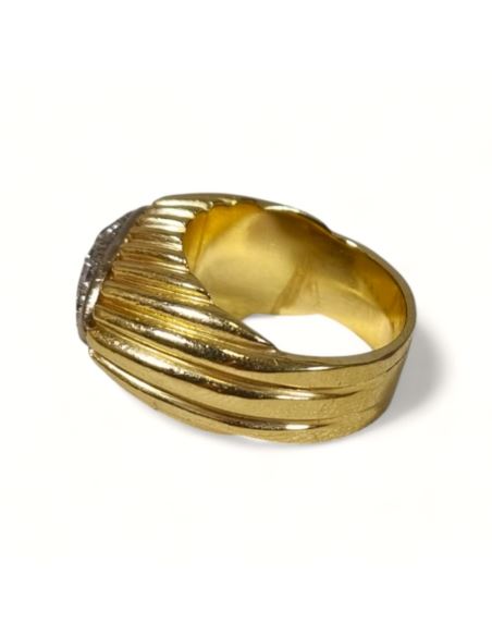 Sygnet wysadzany kamieniami 13,92g pr.750 r.13