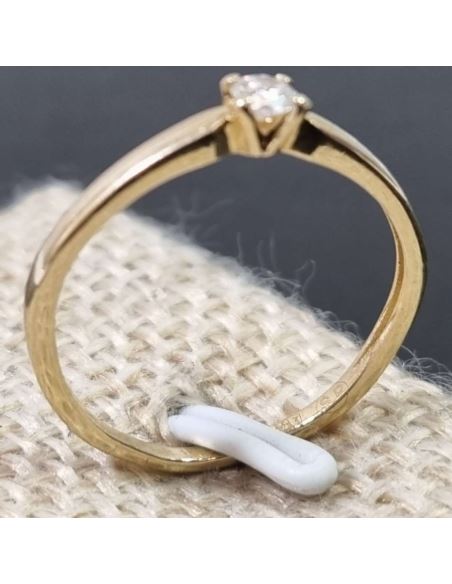 Pierścionek z brylantem 585 0,08 ct1,1g + certyfik(1100zł)