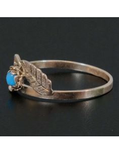 Pierścionek z niebieskim oczkiem 1,56g pr.585 r.15 2