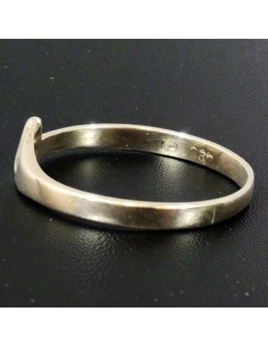 Pierścionek z Trójkątem 1,38g pr.585 r.13