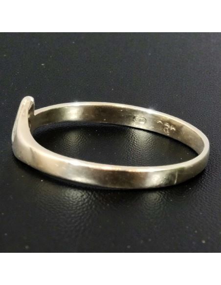 Pierścionek z Trójkątem 1,38g pr.585 r.13