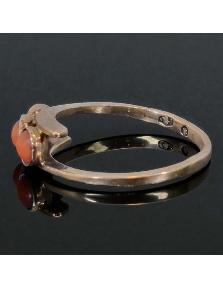 Pierścionek z Trzema Koralami 2,06g pr.585 r.13