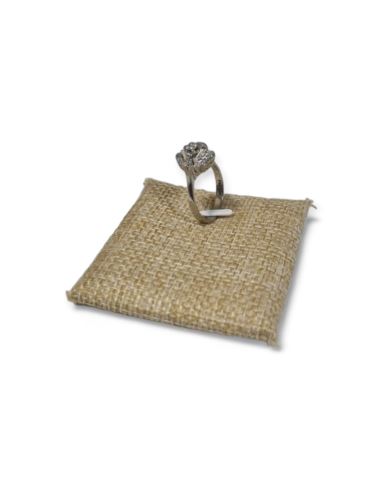 Pierścionek cert (wycena 2600) p 750  waga (g): 4,21