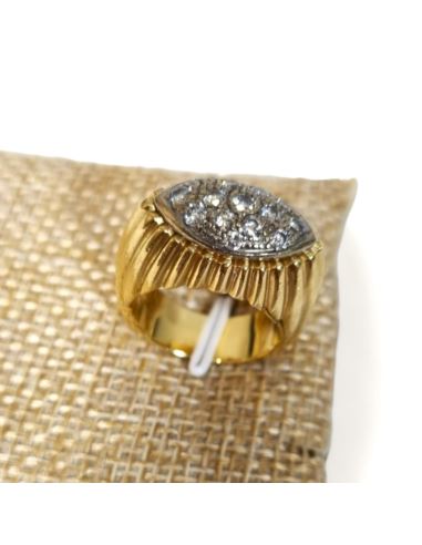 Sygnet wysadzany kamieniami 13,92g pr.750 r.13