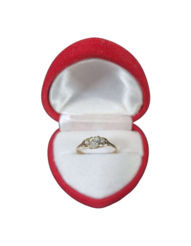 Pierścionek z Trzema Cyrkoniami 1.22g pr.585 r.18