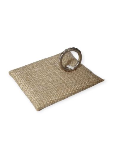 Pierścionek z trójkątami r.10 4,12g 925