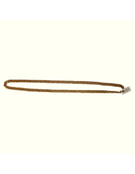 Łańcuch koloru złotego