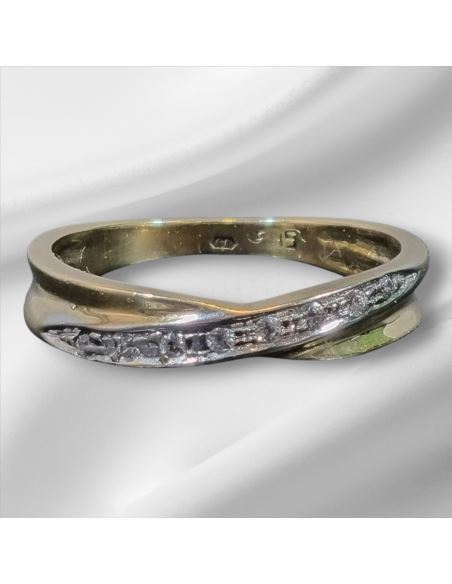 Pierścionek 8 Cyrkonii 2,47g pr.585 r.15