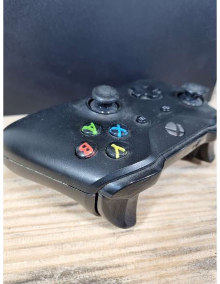 KONSOLA XBOX ONE 1540 500 GB + PAD i okablowanie (uszkodzony PAD, pęknięty) +Stacja dokująca VENOM VS2880 Xbox Series X/S
