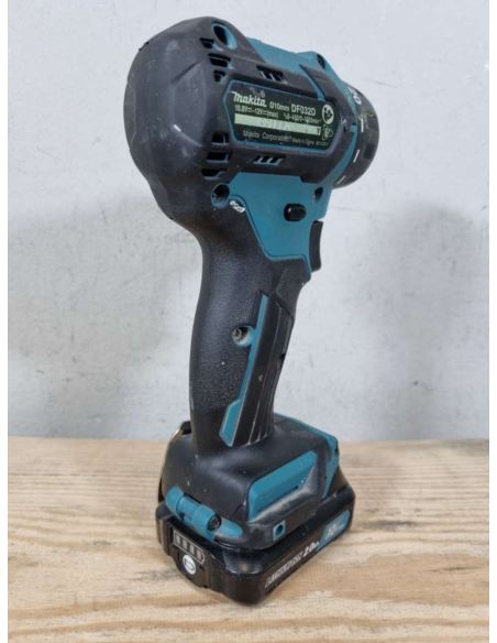 Zakrętarka Makita DF032D 3xaku 2 Ah + ładowarka