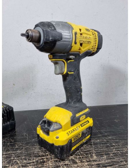 Stanley Fatmax SFMCF800 +2aku + ładowarka