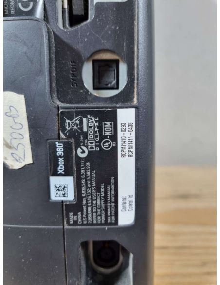 Konsola Microsoft Xbox 360 Slim 250 GB + Kinect + 1x pad